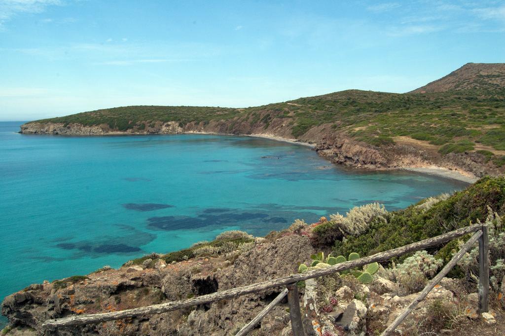 Domo La Vela Hotel Sant'Antioco Luaran gambar